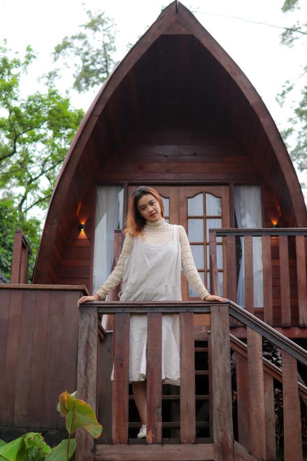 Welirang Forest Pacet Villa Mojokerto Exterior foto